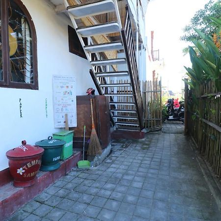 Hotel Kris Kos Canggu Exterior foto
